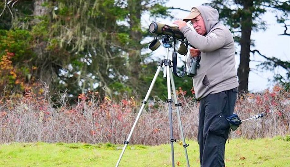 Kurt Hennige with birding scope